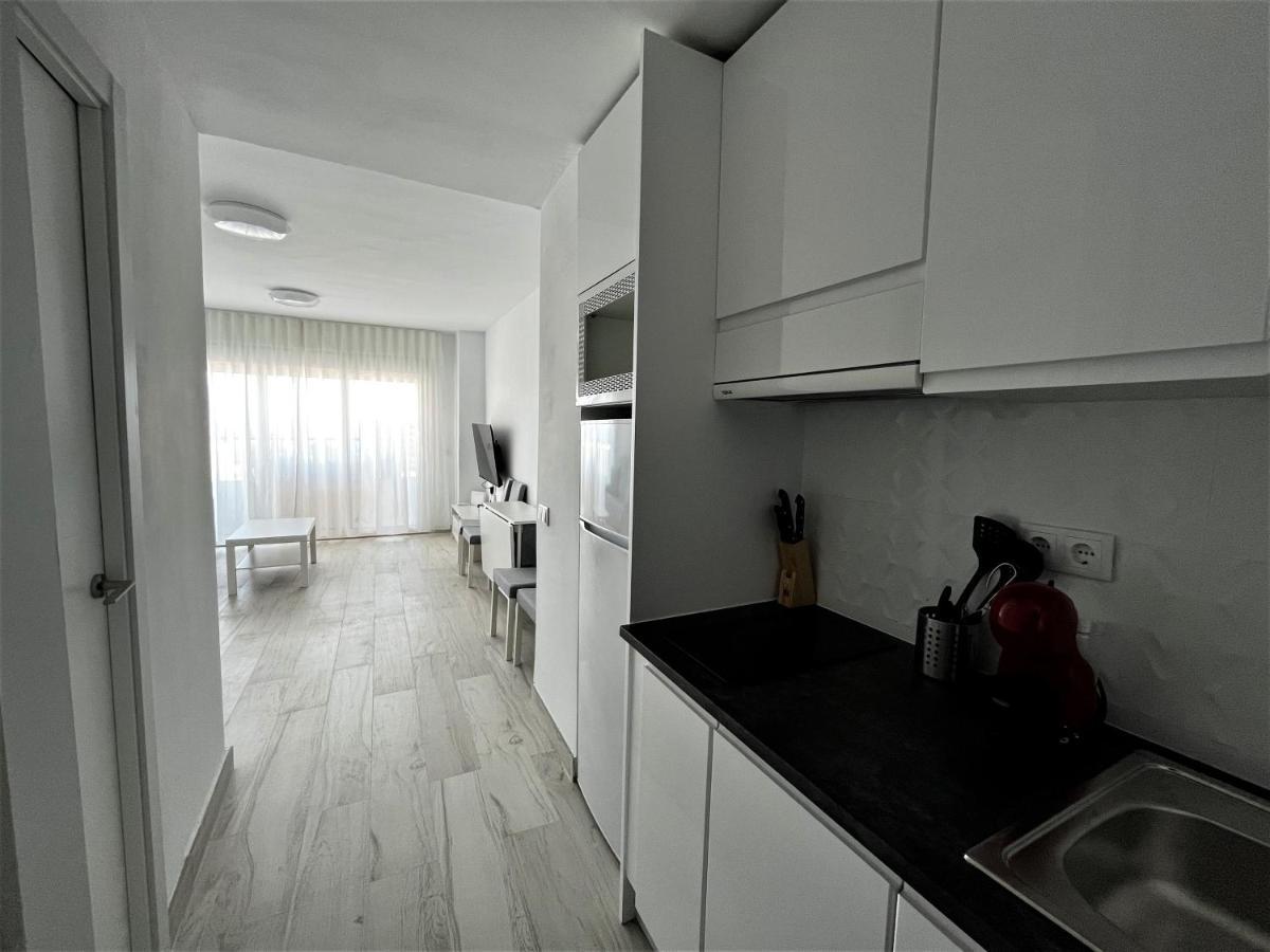 Ver853 - Estudio Con Terraza Vistas Al Mar, Piscina, Playa, Centro Torremolinos Eksteriør billede